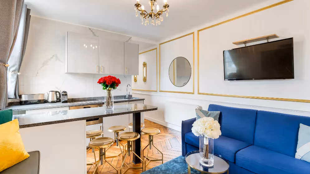 Le salon et cuisine suite de luxe royale I vue madeleine