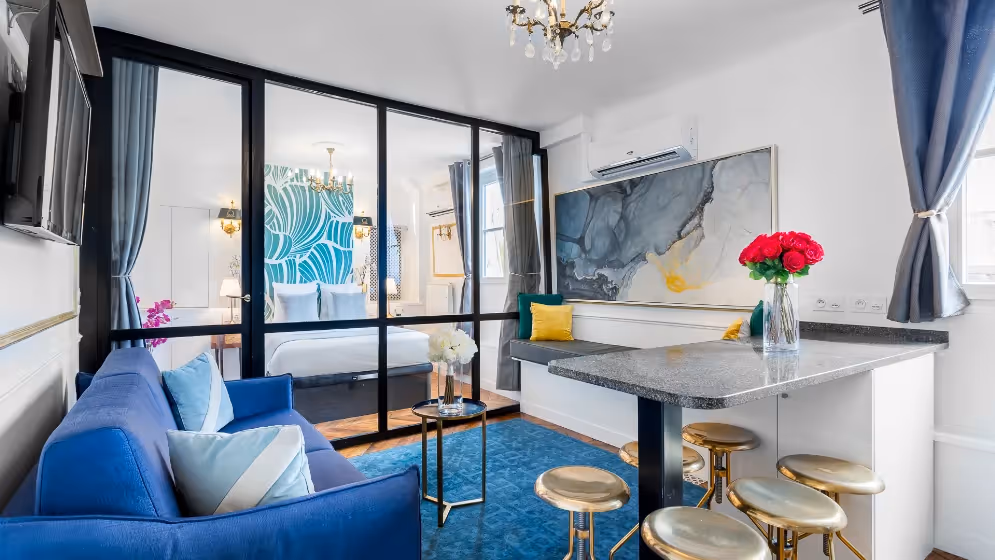 Le Salon suite de luxe royale I vue madeleine