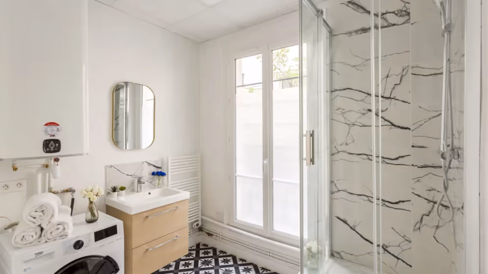 Le sdb Appartement cosy turbigo I