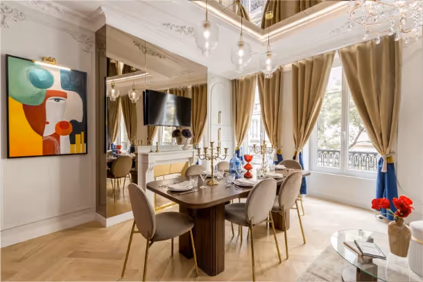 La salle à manger de la Luxury Suite Palestro