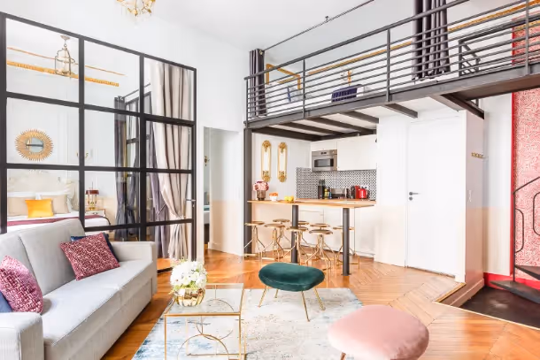 Le salon avec mezzanine Luxury Suite Aboukir I