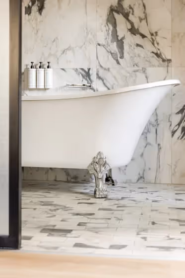 Bathroom CH1