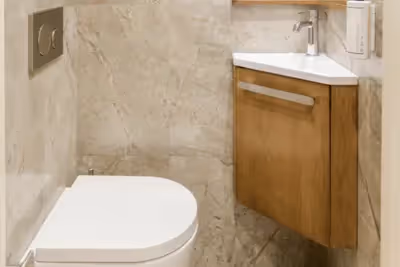 Separate WC Suite de Luxe Bourse I