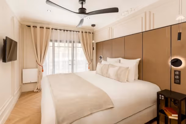 Chambre de la Luxury Suite Bvd Saint Denis