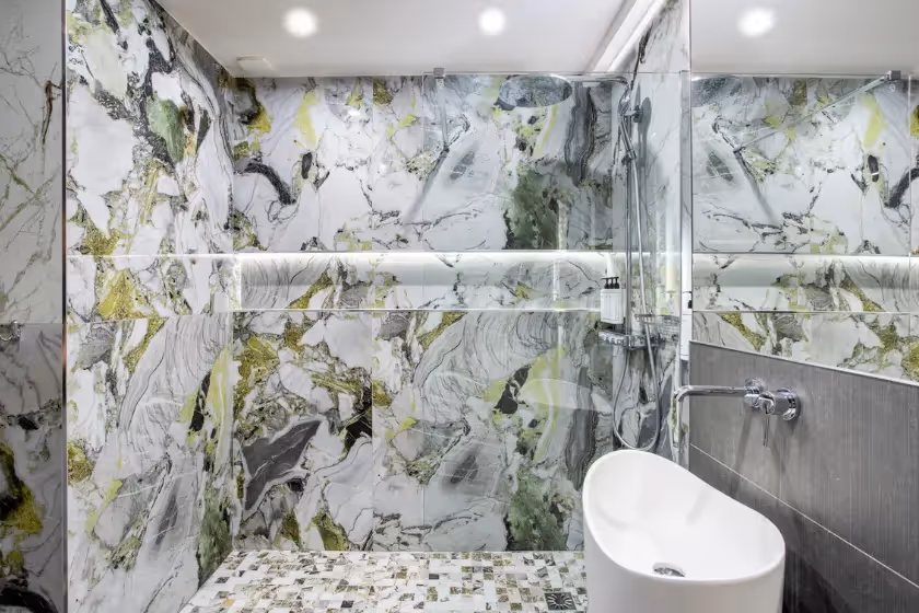 Le sdb chambre 1 suite signature grenelle I