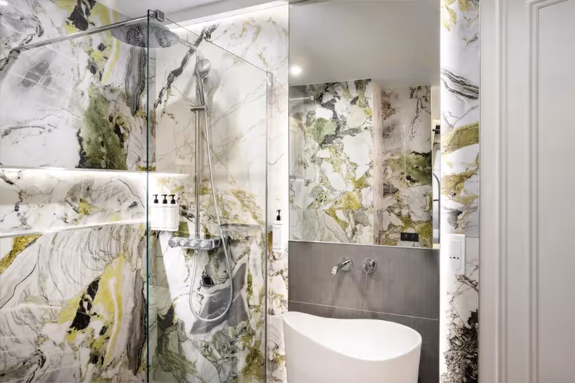 Bathroom Bedroom 1 Suite Signature Grenelle II
