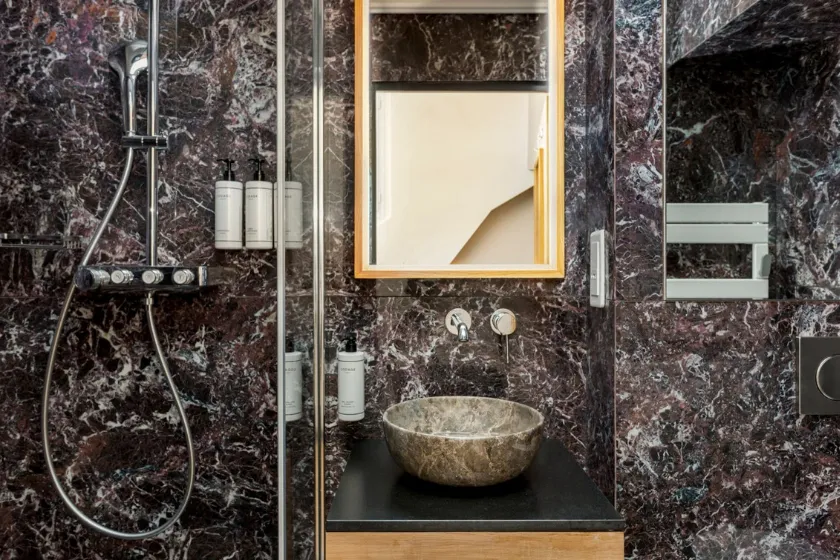 Salle de bain 1 Signature Suite St Cyr I