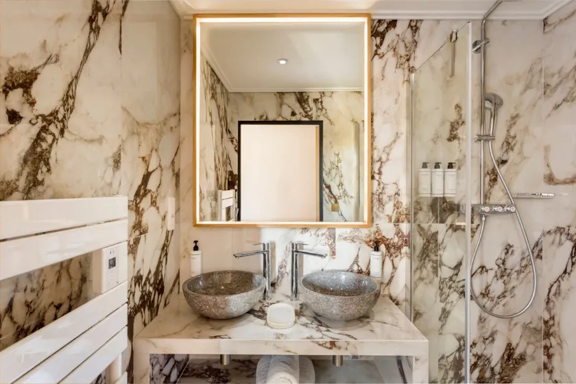 Salle de bain Chambre 2 Signature Suite St Cyr I