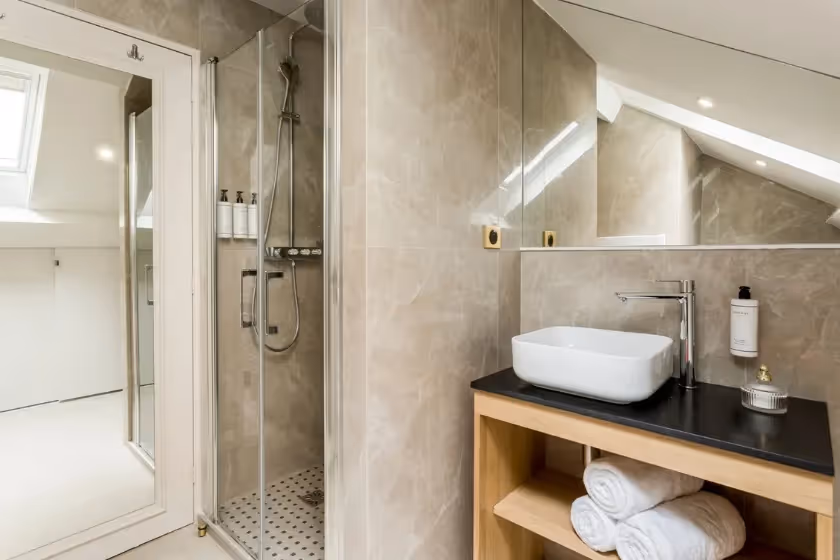 Salle de bain Suite de Luxe St Cyr II