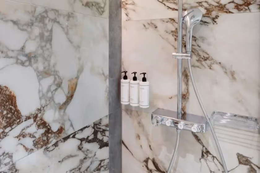 Salle de bain Chambre 2 Suite Signature Archives II