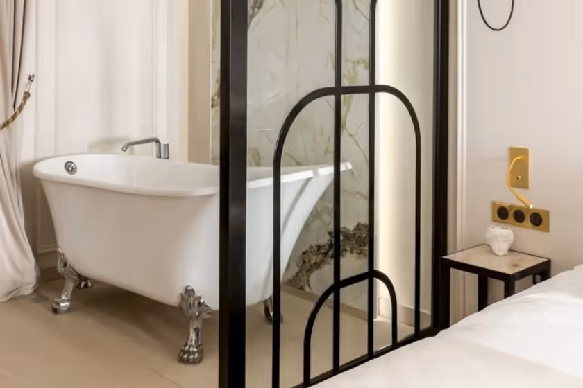 Bathroom Bedroom 1 Suite Signature Grenelle I