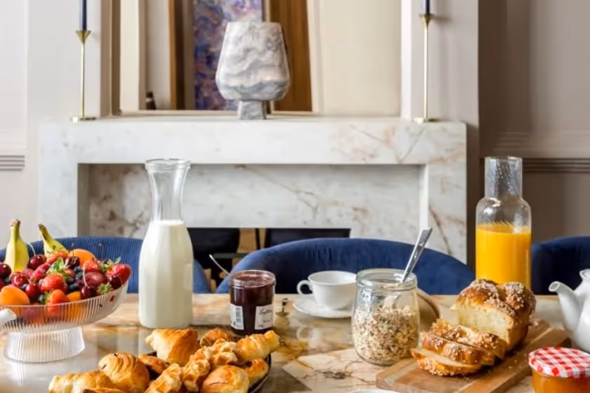 Grenelle I Signature Suite Breakfast