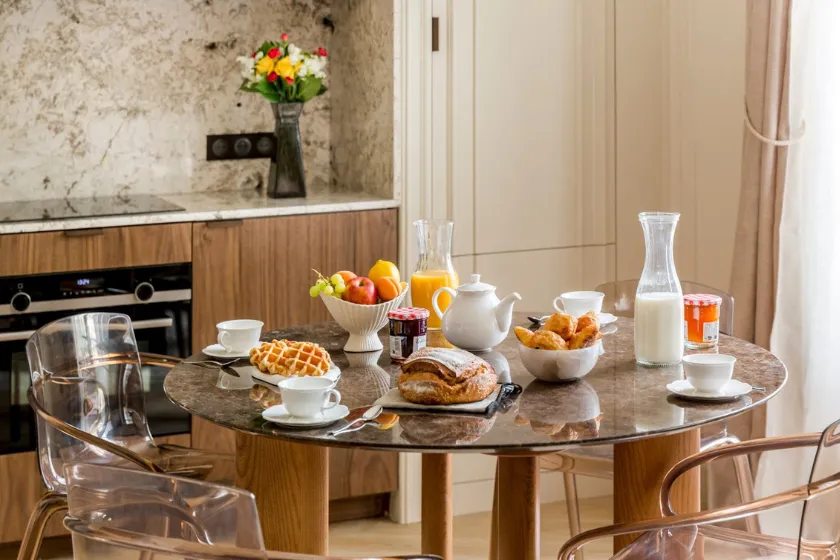 Le petit dejeuner suite signature turbigo III Vue paris