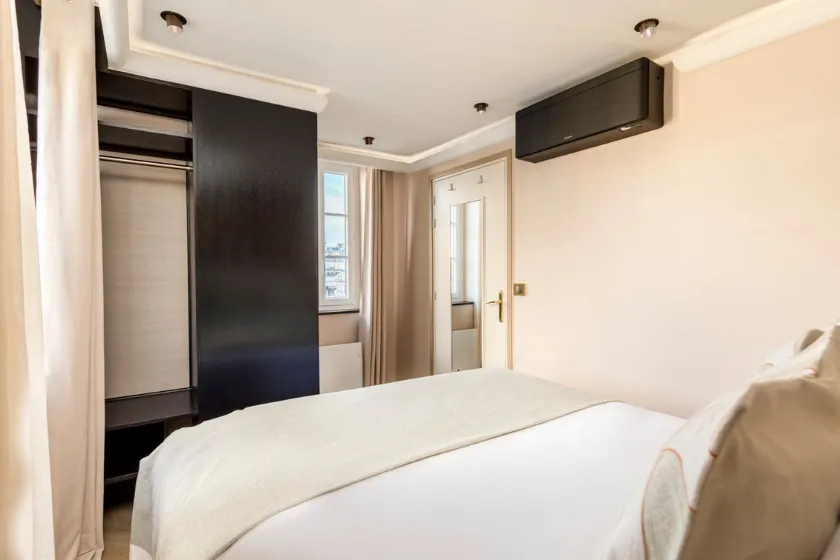 Chambre 2 Suite Signature Bourse I - vue Bourse