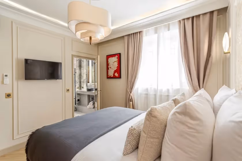 Room 3 turbigo II luxury suite