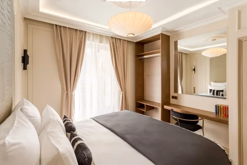 Room 1 turbigo II luxury suite