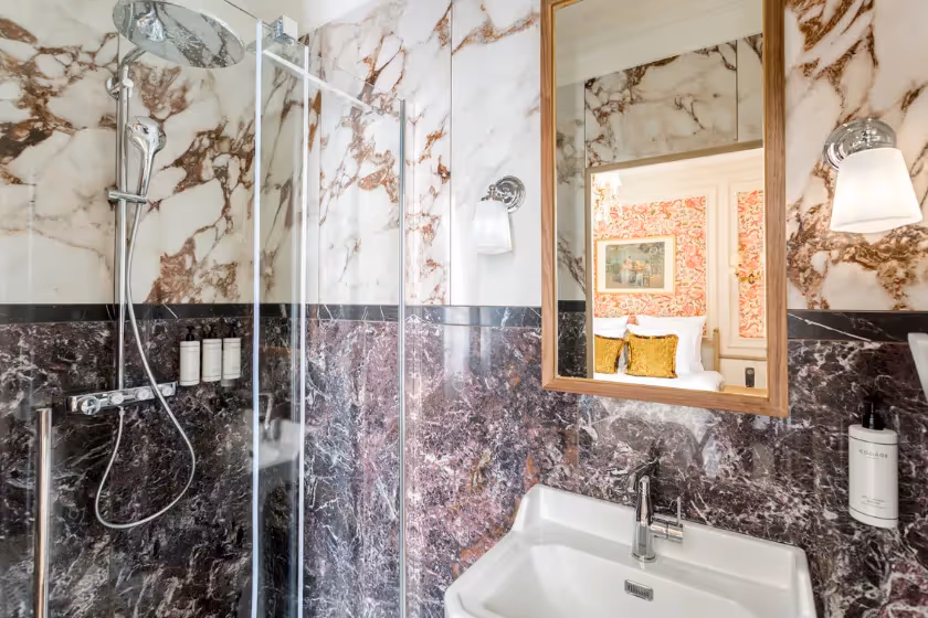 Salle de bain Chambre 1 Signature Suite Alfred
