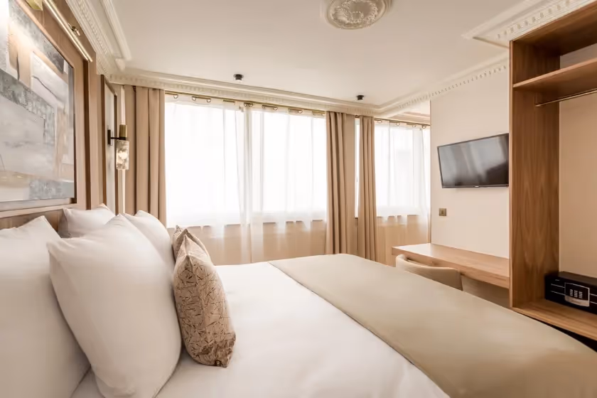 Room 1 Suite Signature Bateliere