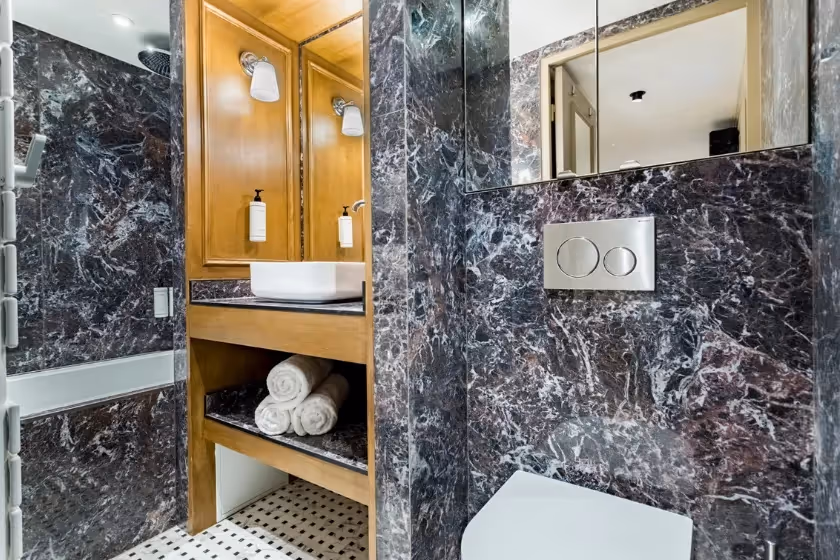 Bathroom Bedroom 2 Suite de Luxe Turenne