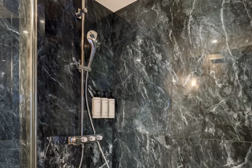 Bathroom Bedroom 2 Suite de Luxe Turenne