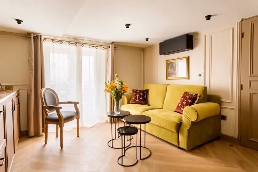 Turenne Luxury Suite 