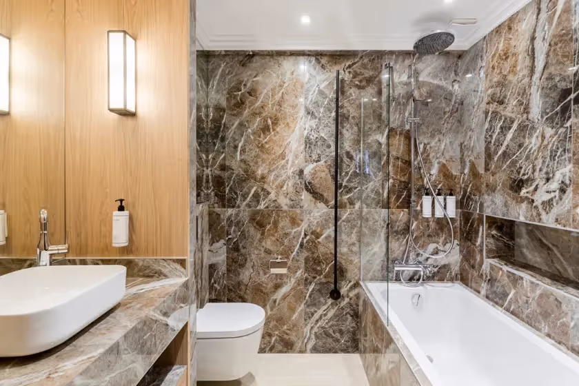 Salle de bain chambre 1 Suite Signature Viala IV