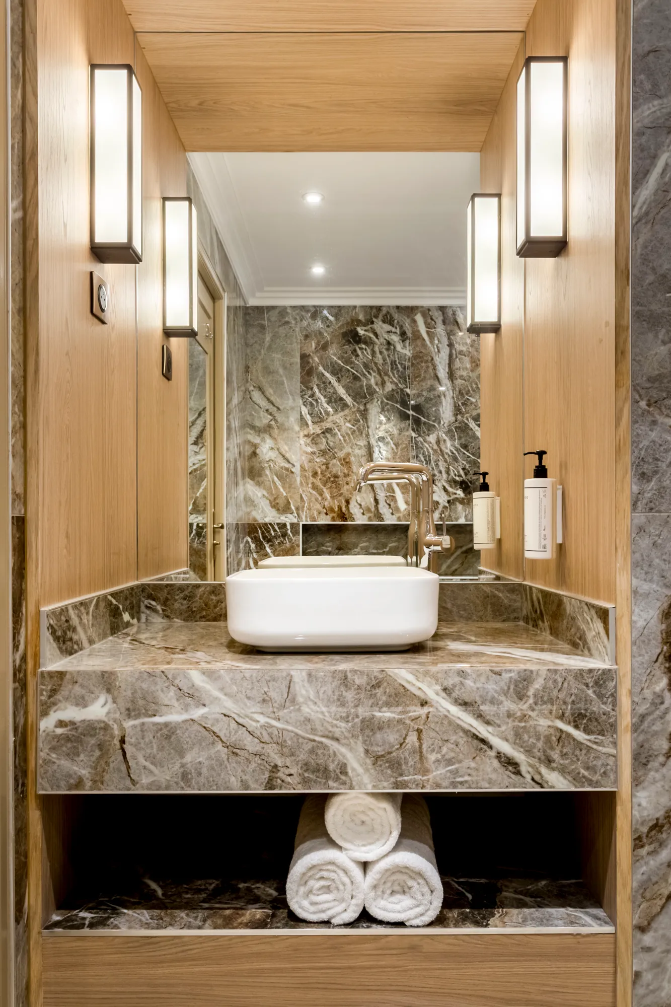 Salle de bain chambre 1 Suite Signature Viala IV