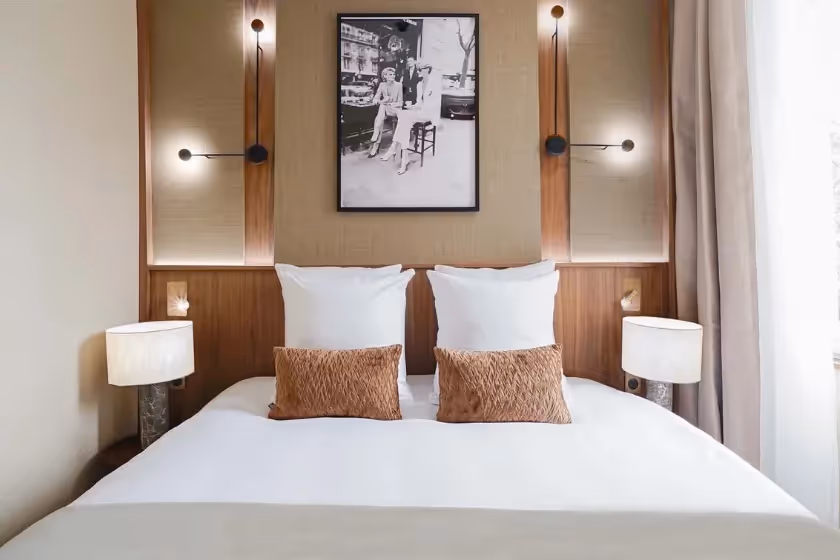 Room 1 Signature Suite Dulud I