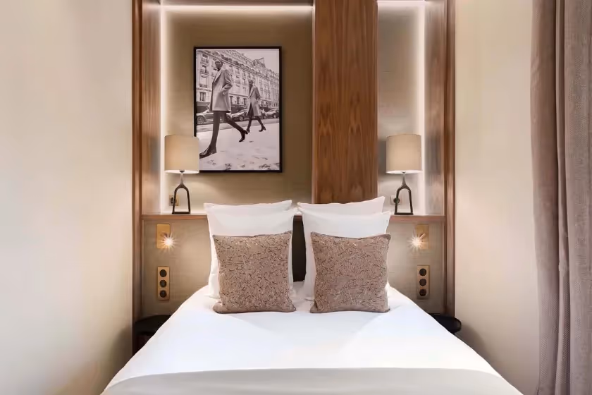 Room 2 Signature Suite Dulud I