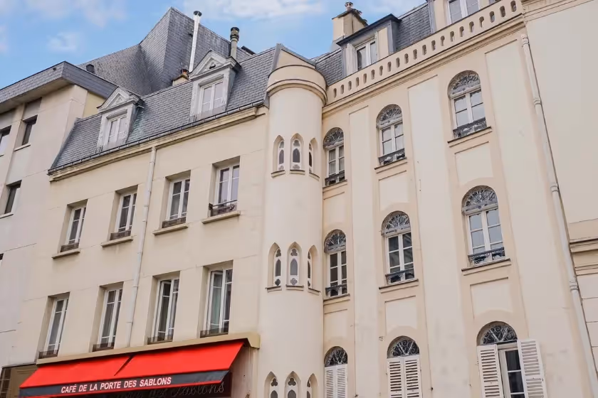 Exterior Signature Suite Dulud I