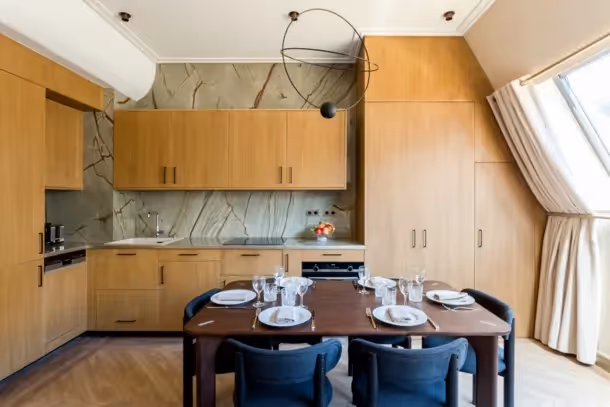 Dining room and Kitchen Suite Signature Desaix I