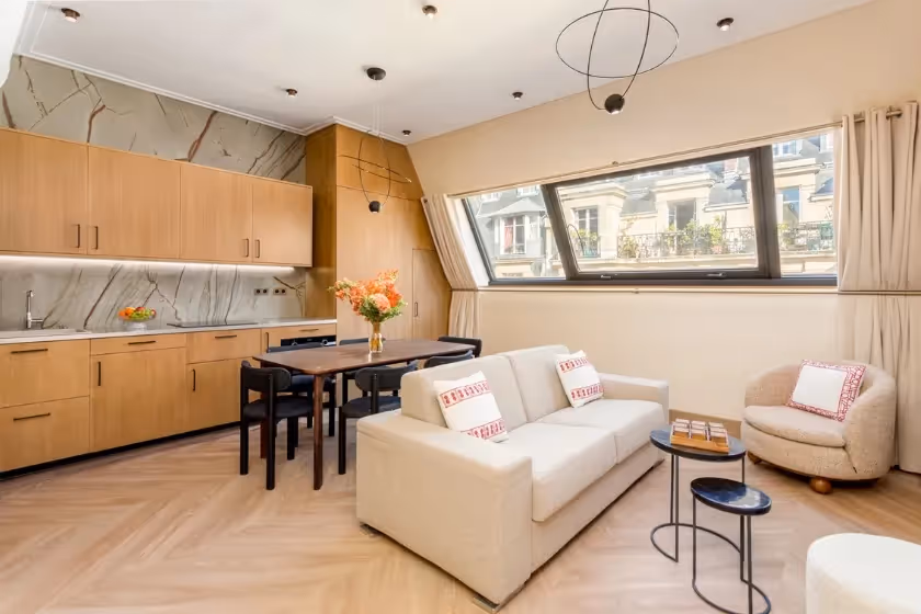 Salon Suite Signature Desaix I