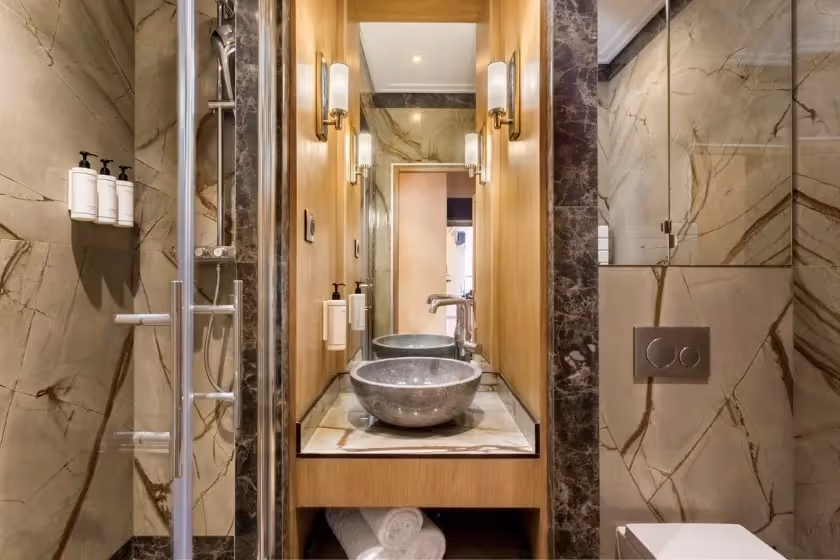 Salle de bain Chambre 1 Suite Signature Desaix I