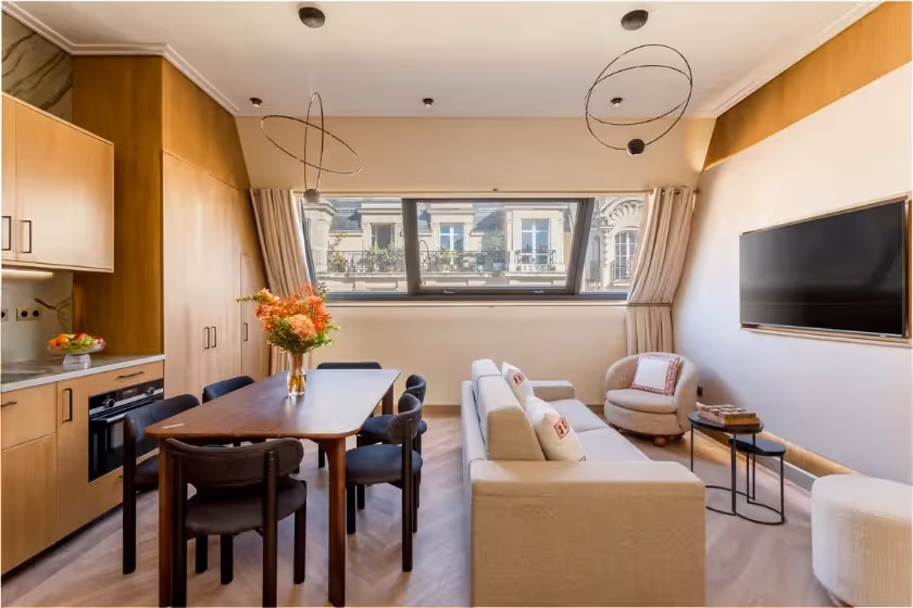 Salon Suite Signature Desaix I