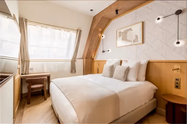Room 1 Suite Signature Desaix II