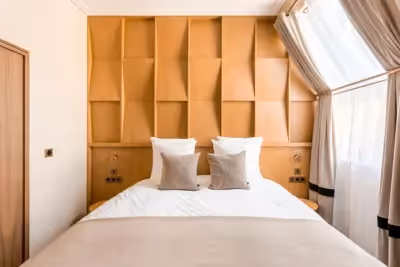 Room 4 Suite Signature Desaix II