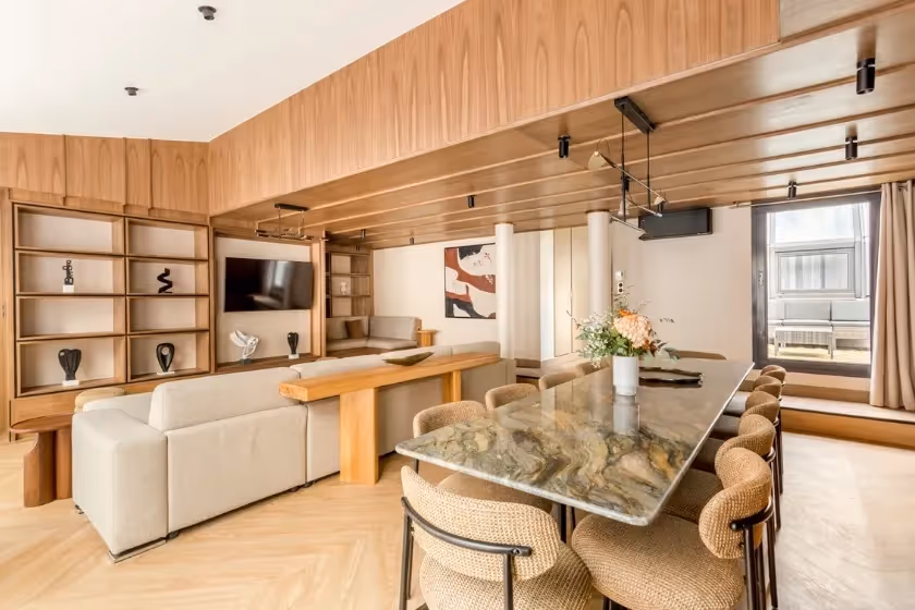 Salon Suite Signature Desaix II