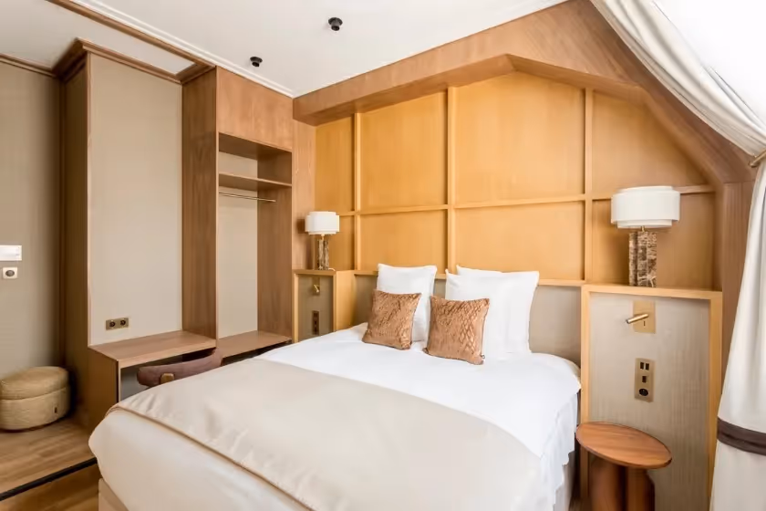 Room 2 Suite Signature Desaix II