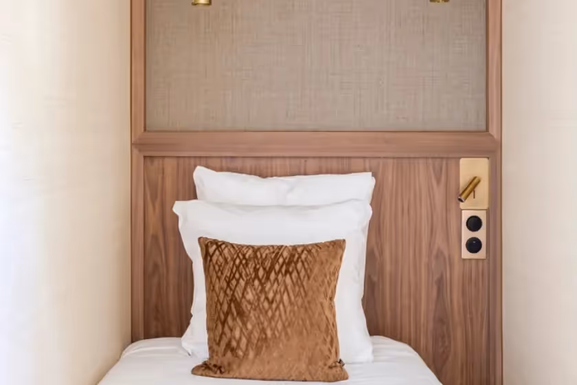 Room 5 Suite Signature Desaix II