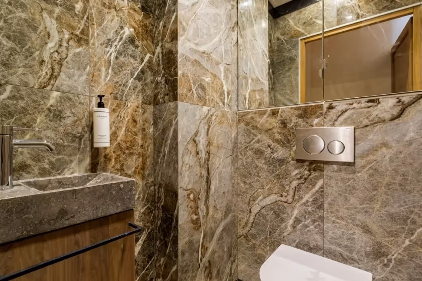 WC Suite Signature Desaix II