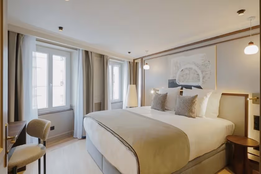 Room 1 Suite Signature Viala III Eiffel Tower View
