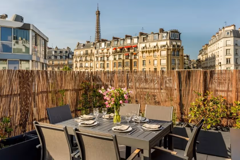 Terrace Suite Signature Viala III