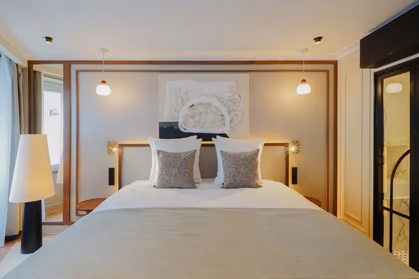 Room 1 Suite Signature Viala III 