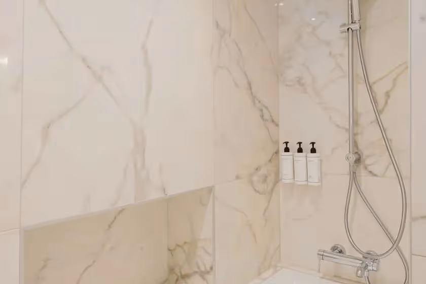 Bathroom Bedroom 1 Viala III