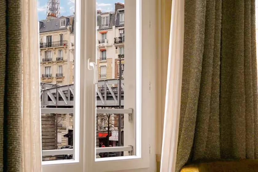 Room 2 Suite Signature Viala III 