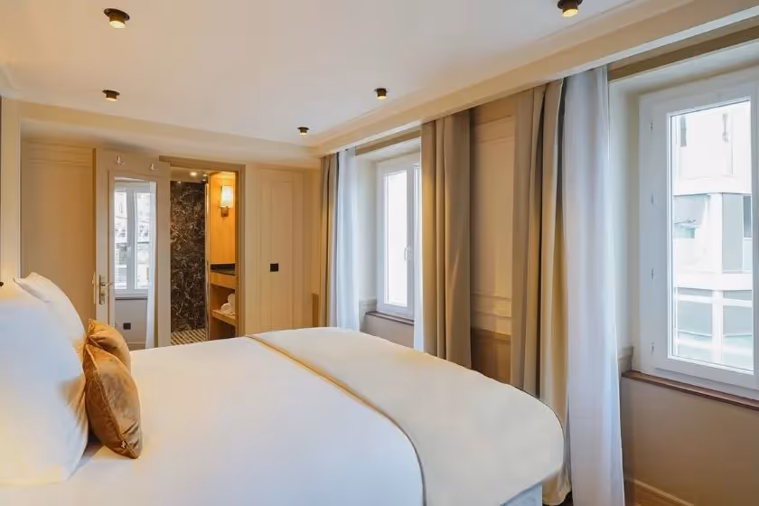 Room 3 Suite Signature Viala III