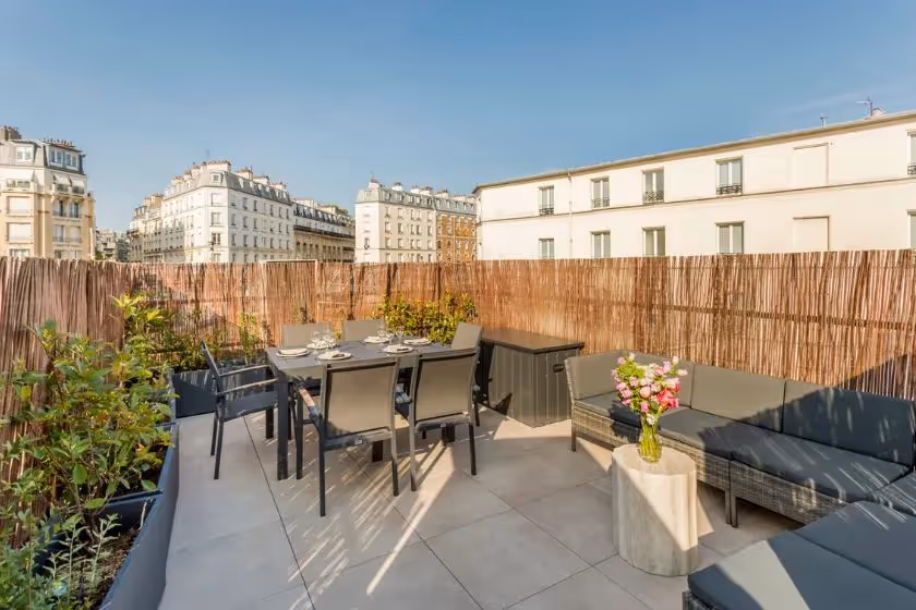 Terrace Suite Signature Viala III