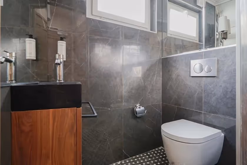 WC 2 Suite Signature Viala III
