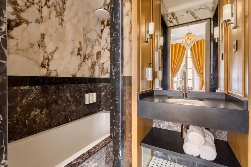 Salle de bain Chambre 1 Suite Signature Braque