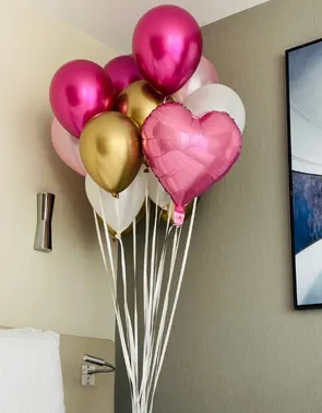 Balloon decorations inside a room